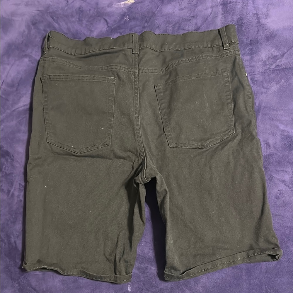 Men's Black Shorts H&M 33 - Picture 4 of 4